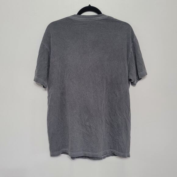 Metro Boomin 2022 Heroes & Villains Tour T-Shirt Men’s Medium Gray Rap Band Tee - Picture 3 of 5